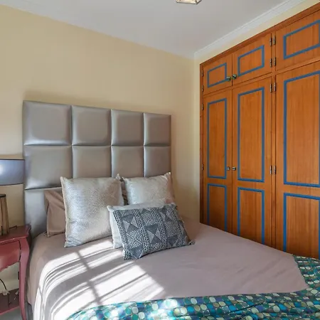 Apartment Airport Flats By Homing