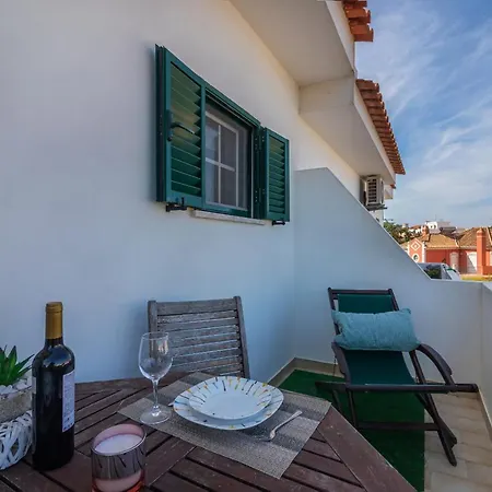 Airport Flats By Homing Faro