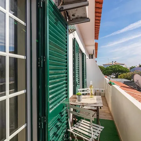 Airport Flats By Homing *