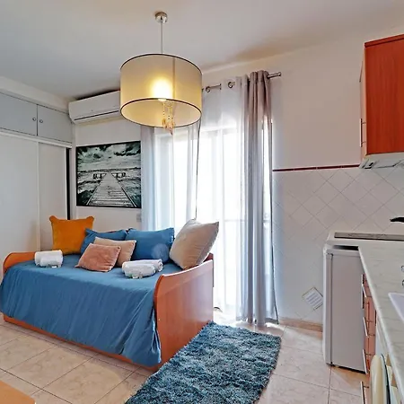 Airport Flats By Homing