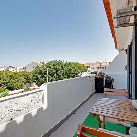 Airport Flats By Homing