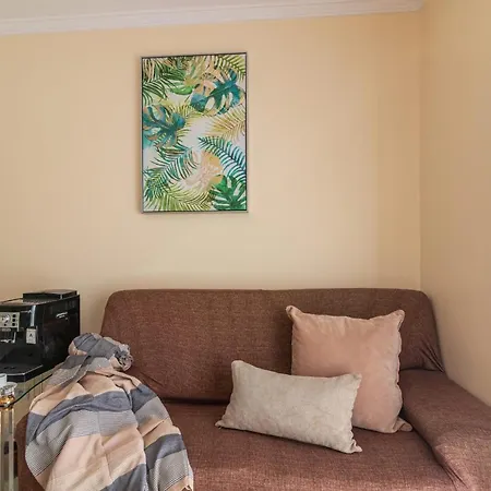 Airport Flats By Homing Apartman