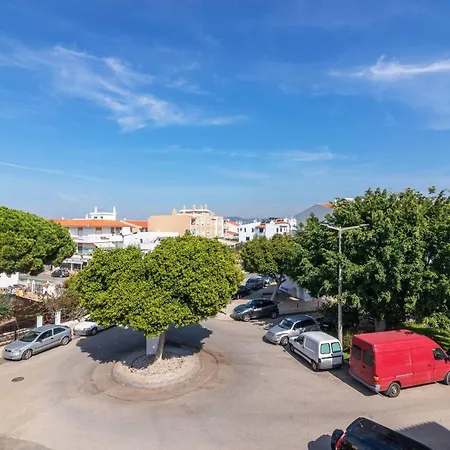 Airport Flats By Homing