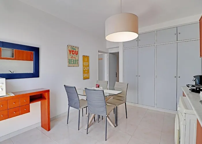 아파트 Airport Flats By Homing